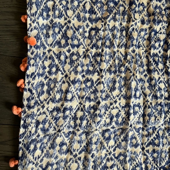 Anthropologie Reversible Infinity Scarf w/tassels by Citrus - Picture 8 of 8